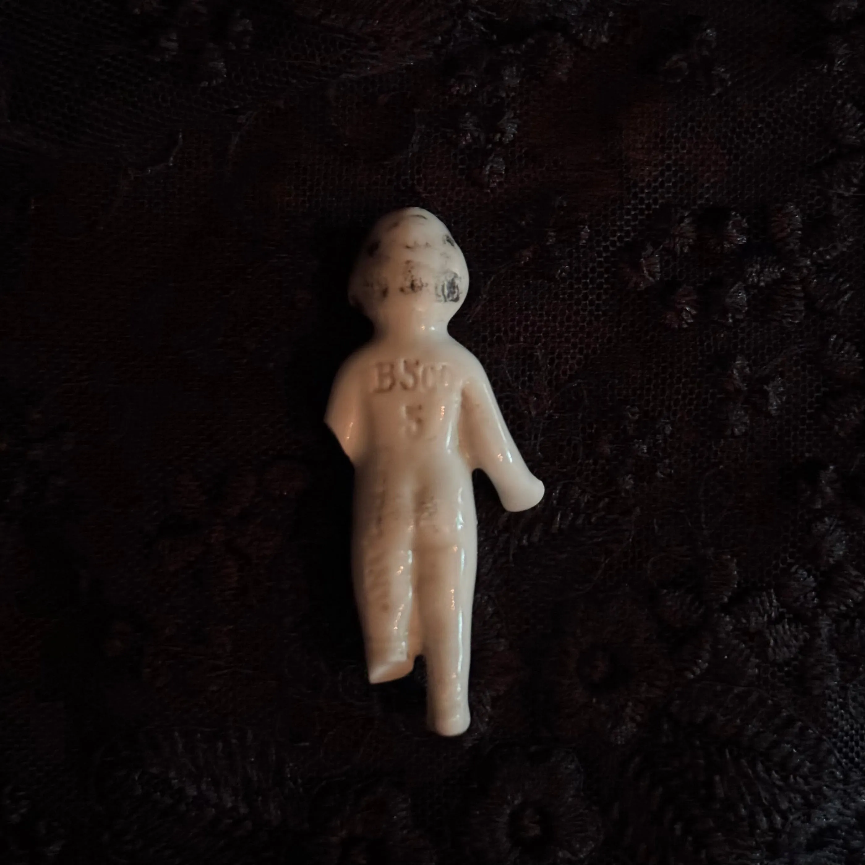 1800s Frozen Charolette doll