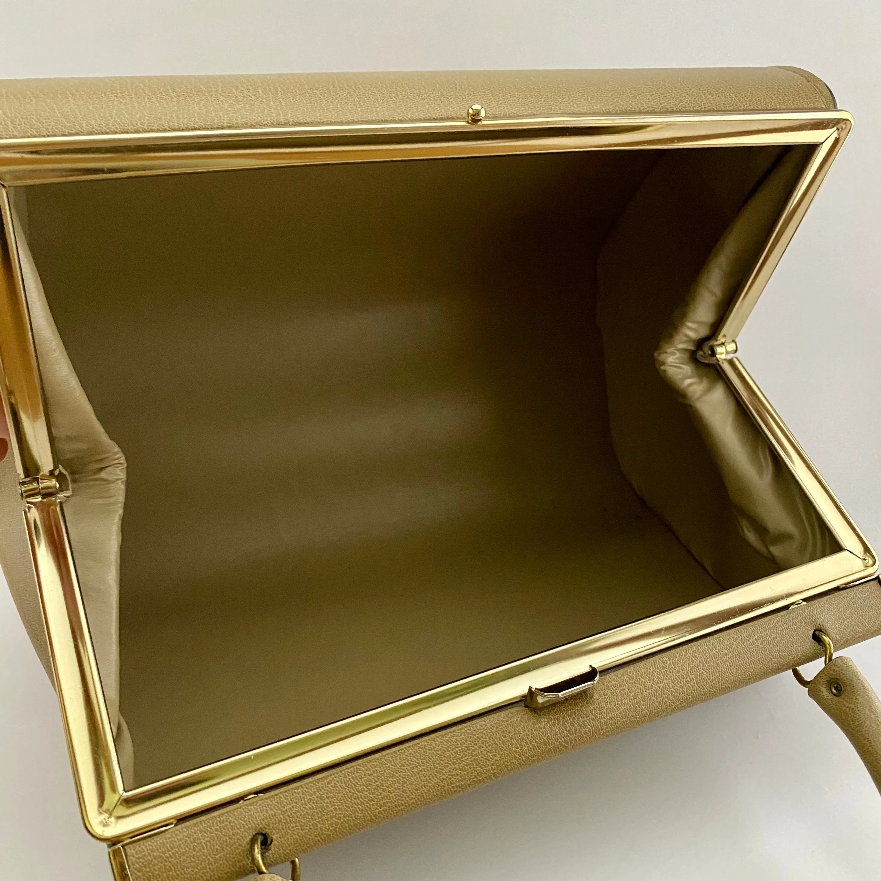 1960s Doctor Style Handbag