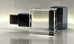 32 GB Flash Drive with Engravable Crystal  Itme #H1005