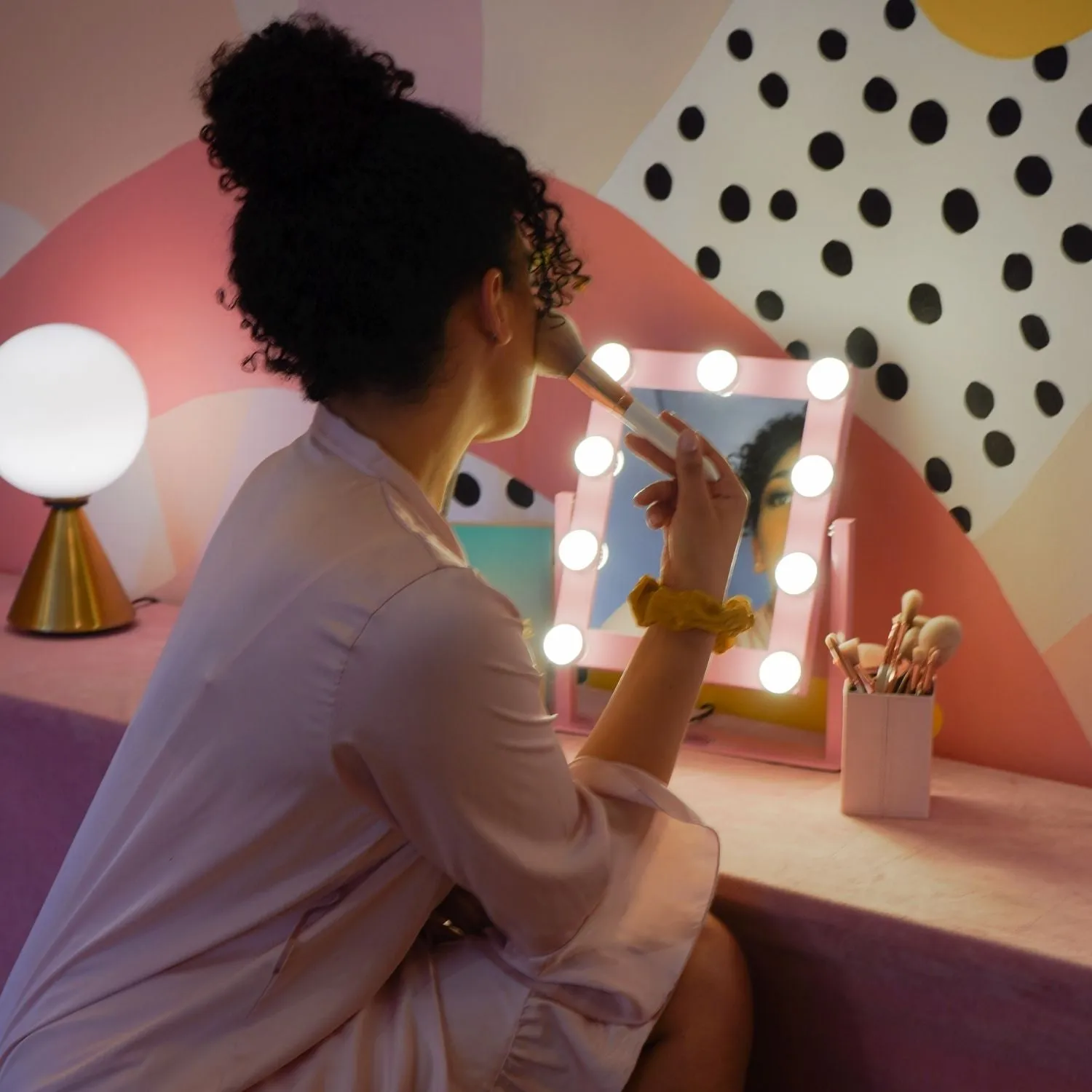 9 Bulb Vanity Mirror - Pink Berry