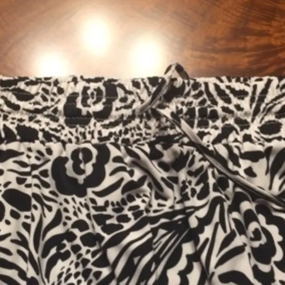 Black &amp; White, Tiered Style Long Maxi Skirt New -S