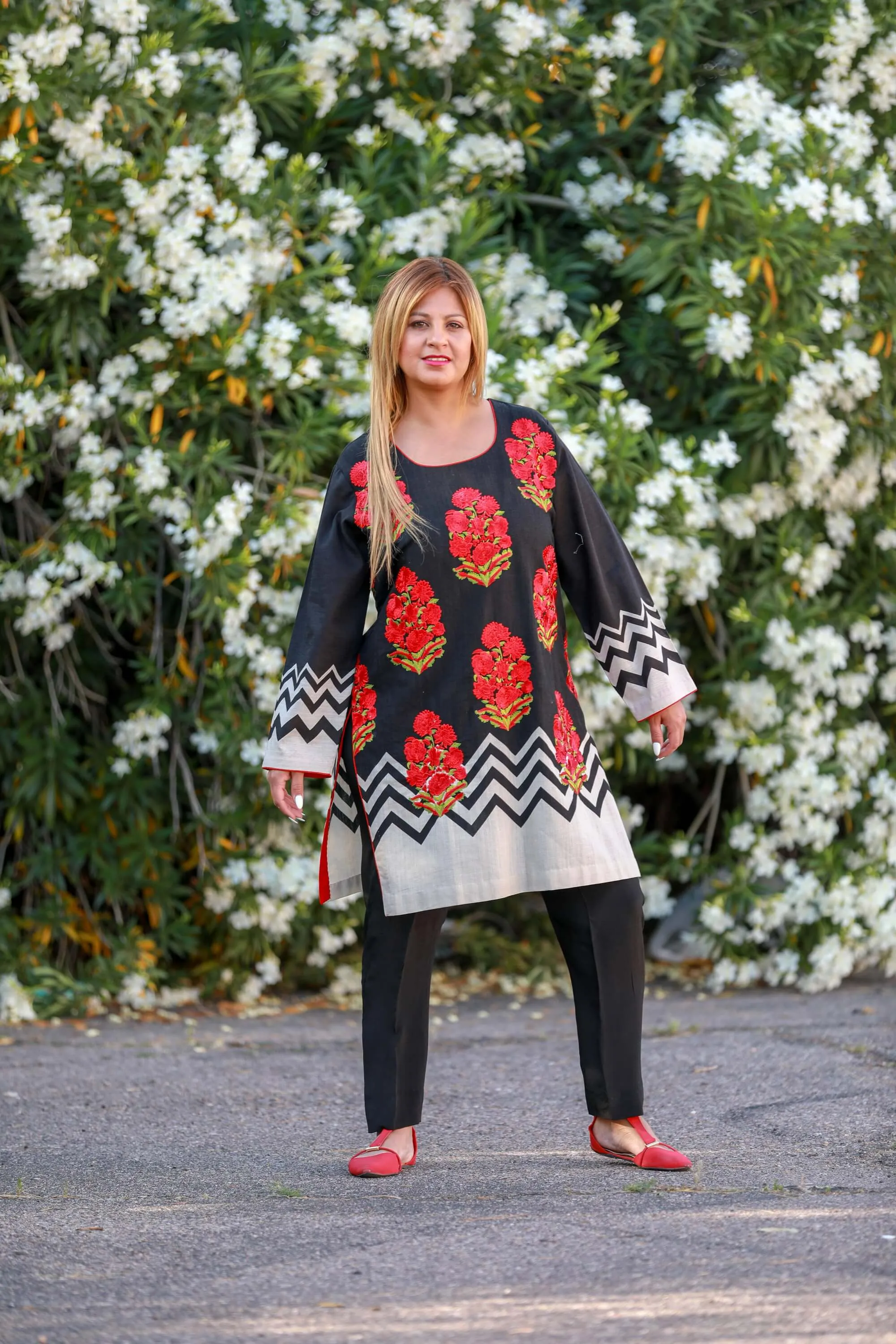 Black Muzlin Sana Safinaz Designer Suit