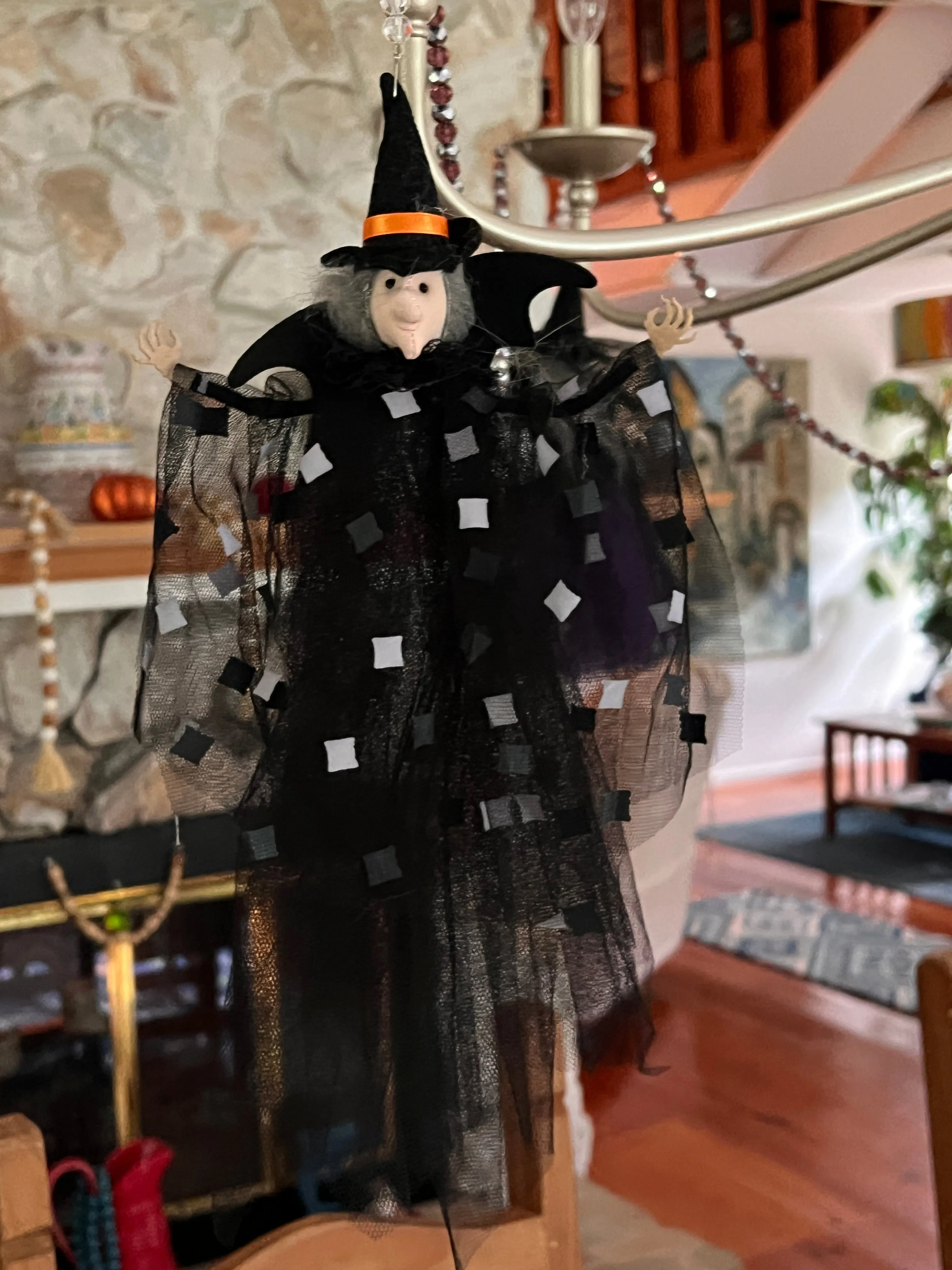 BLACK   WHITE "CHECKERED" WITCH (Set/1) MAGNETIC HALLOWEEN CHANDELIER ORNAMENT