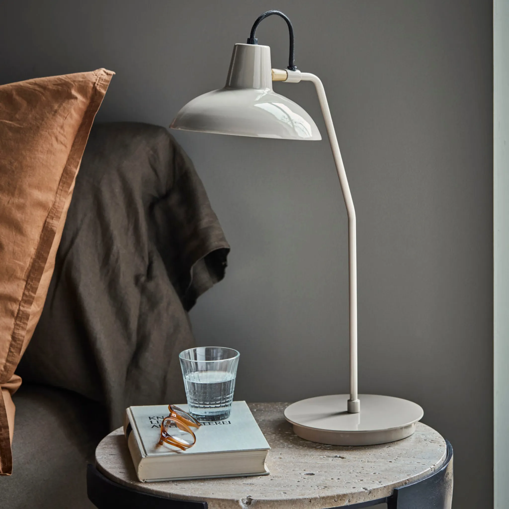Bordlampe H51 cm - Flere farver