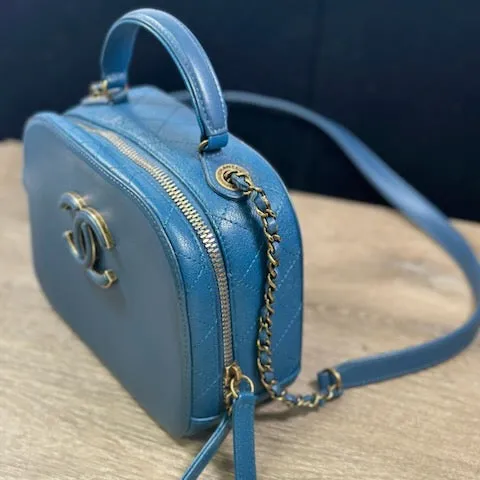 Chanel Coco Curve Vanity Case