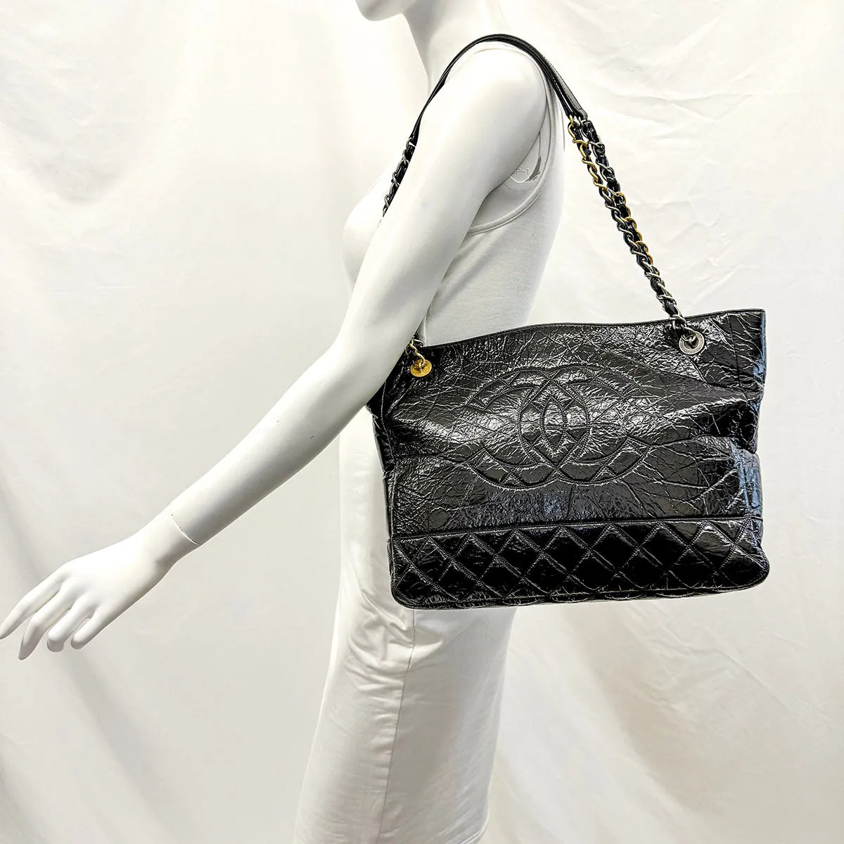 Chanel Paris-Rue Cambon 31 Timeless Shopping Tote