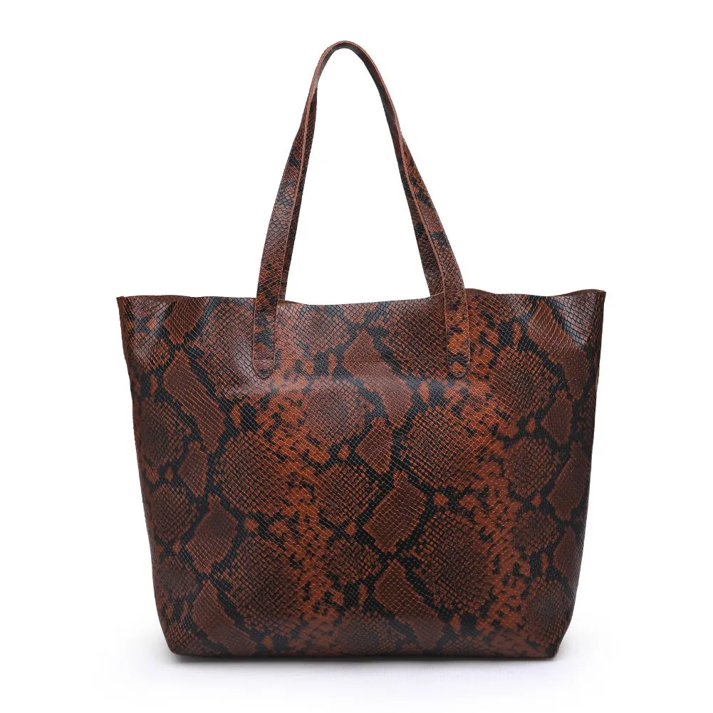 Claudia Tote