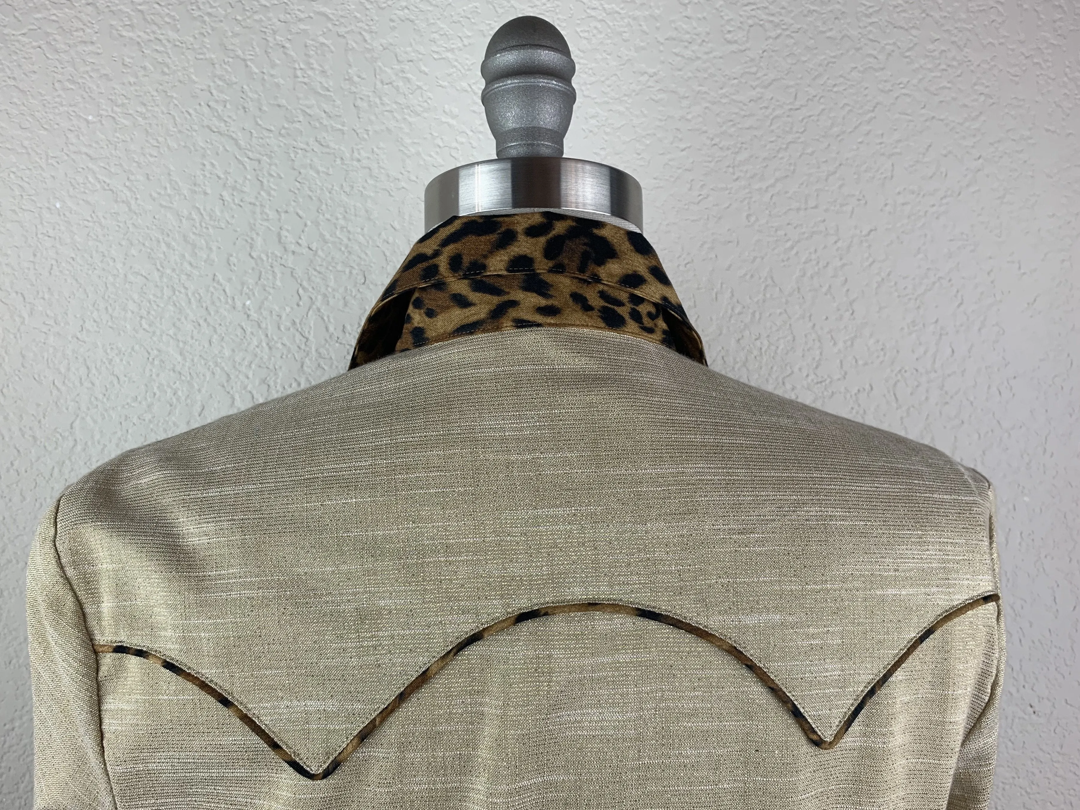 CR Western Pro Wild About Leopard Sparkling Champagne- FINAL SALE