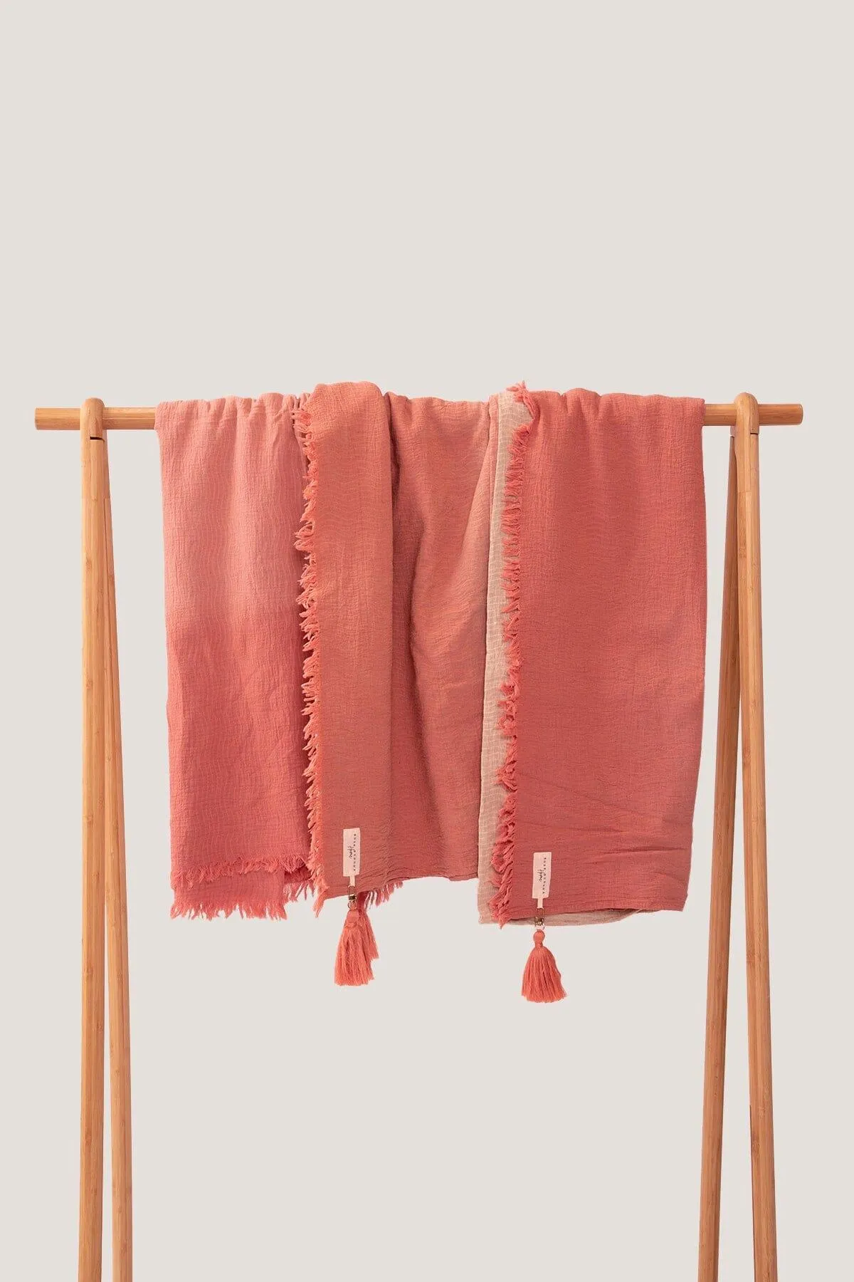 Crinkled Linen Dip-Dye Throw Blanket