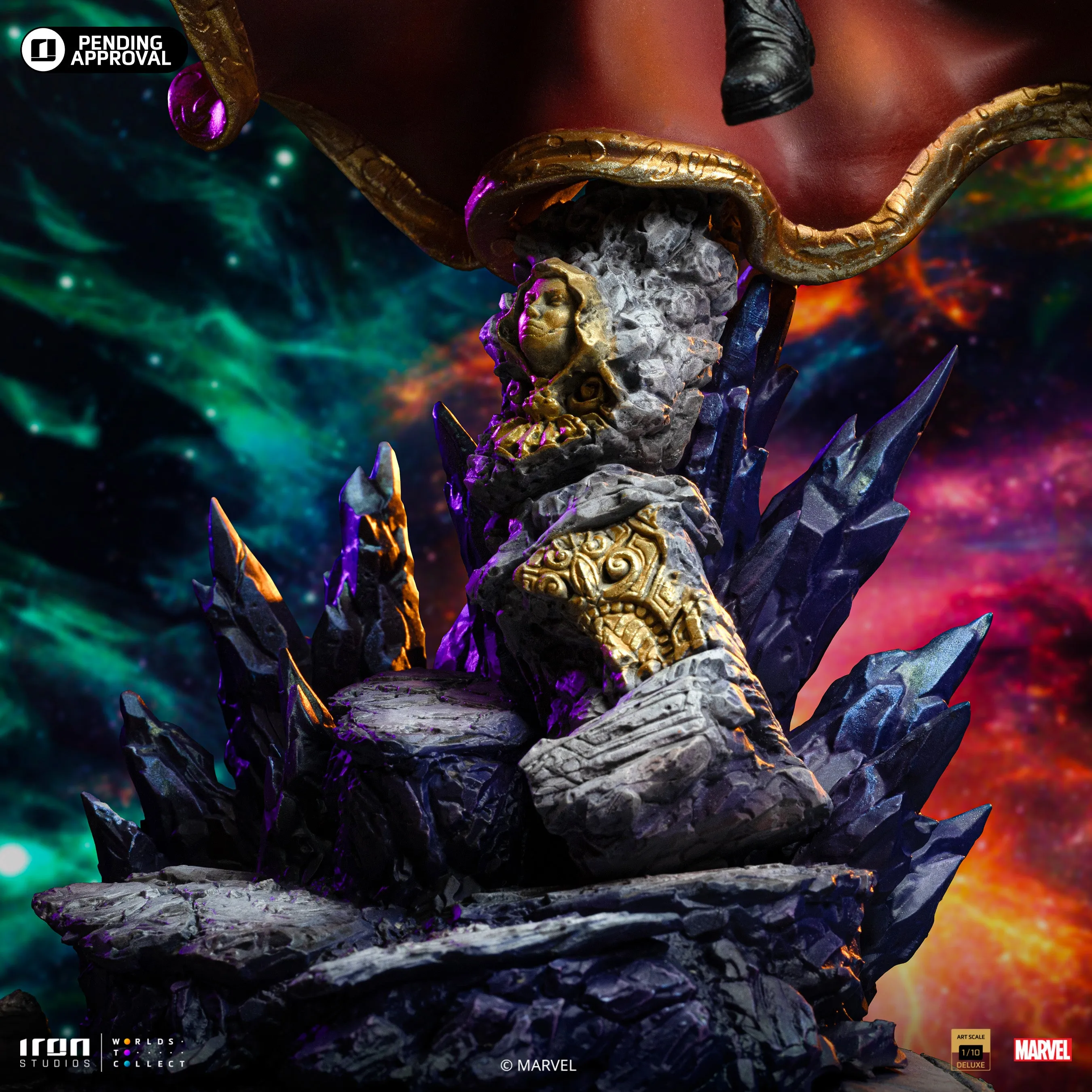 Dr. Strange Deluxe Thanos vs Avengers 1/10 Scale Statue Pre-order