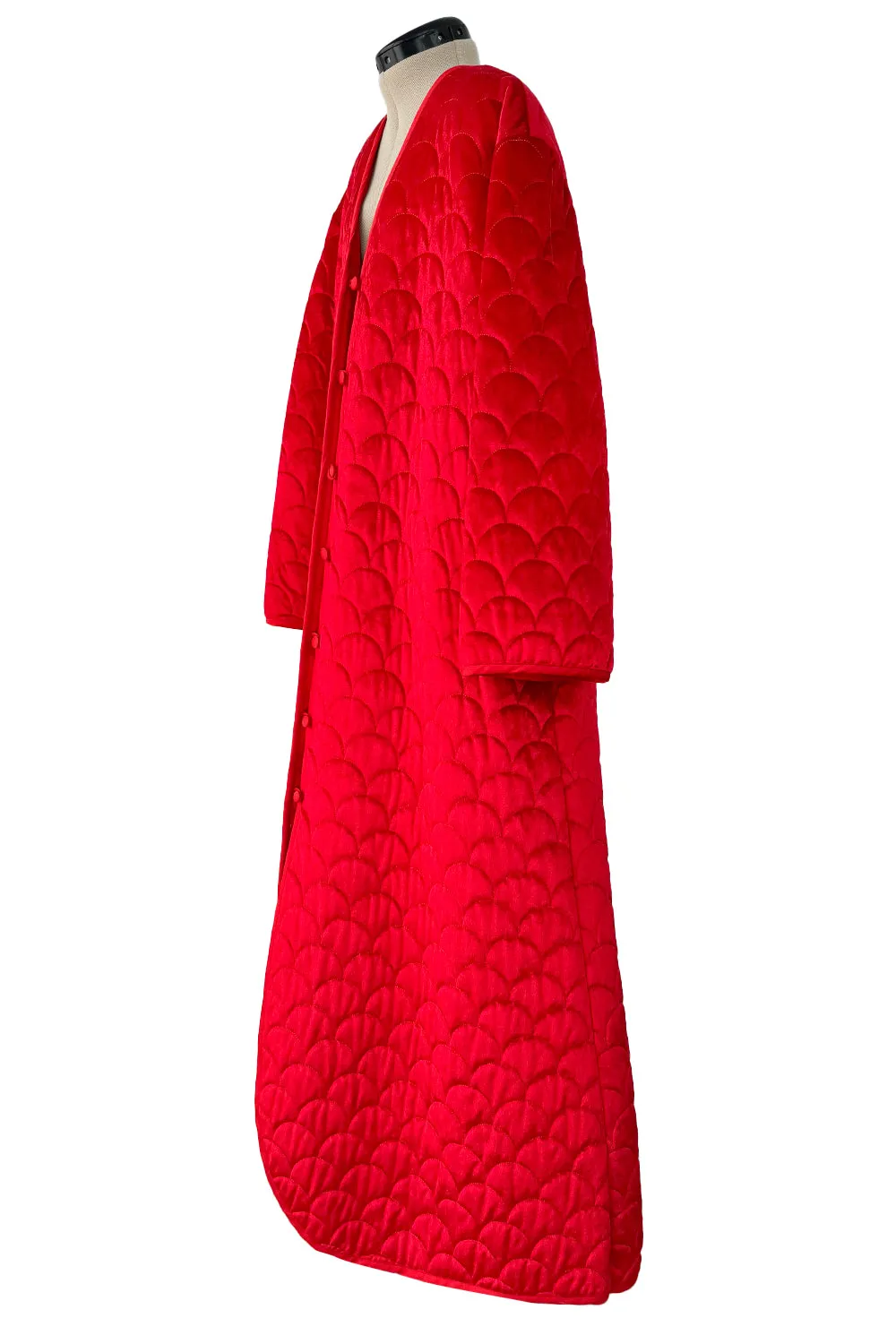 Fabulous 1980s Arnold Scaasi Brilliant Red Quilted Velvet Oversized Cocoon Button Front Coat