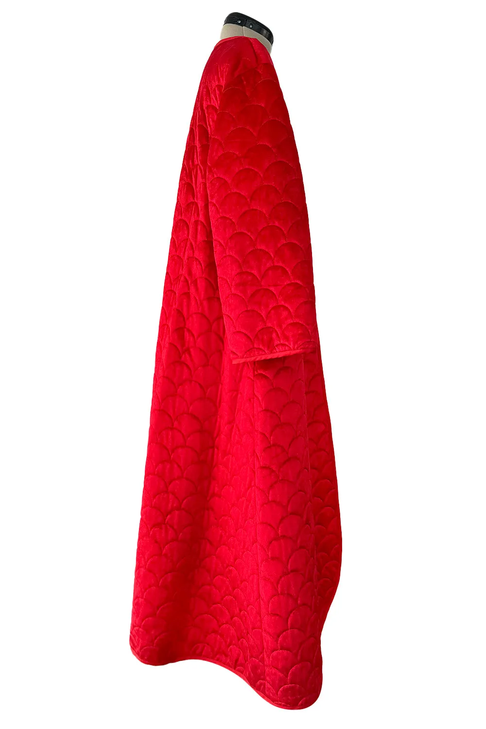 Fabulous 1980s Arnold Scaasi Brilliant Red Quilted Velvet Oversized Cocoon Button Front Coat