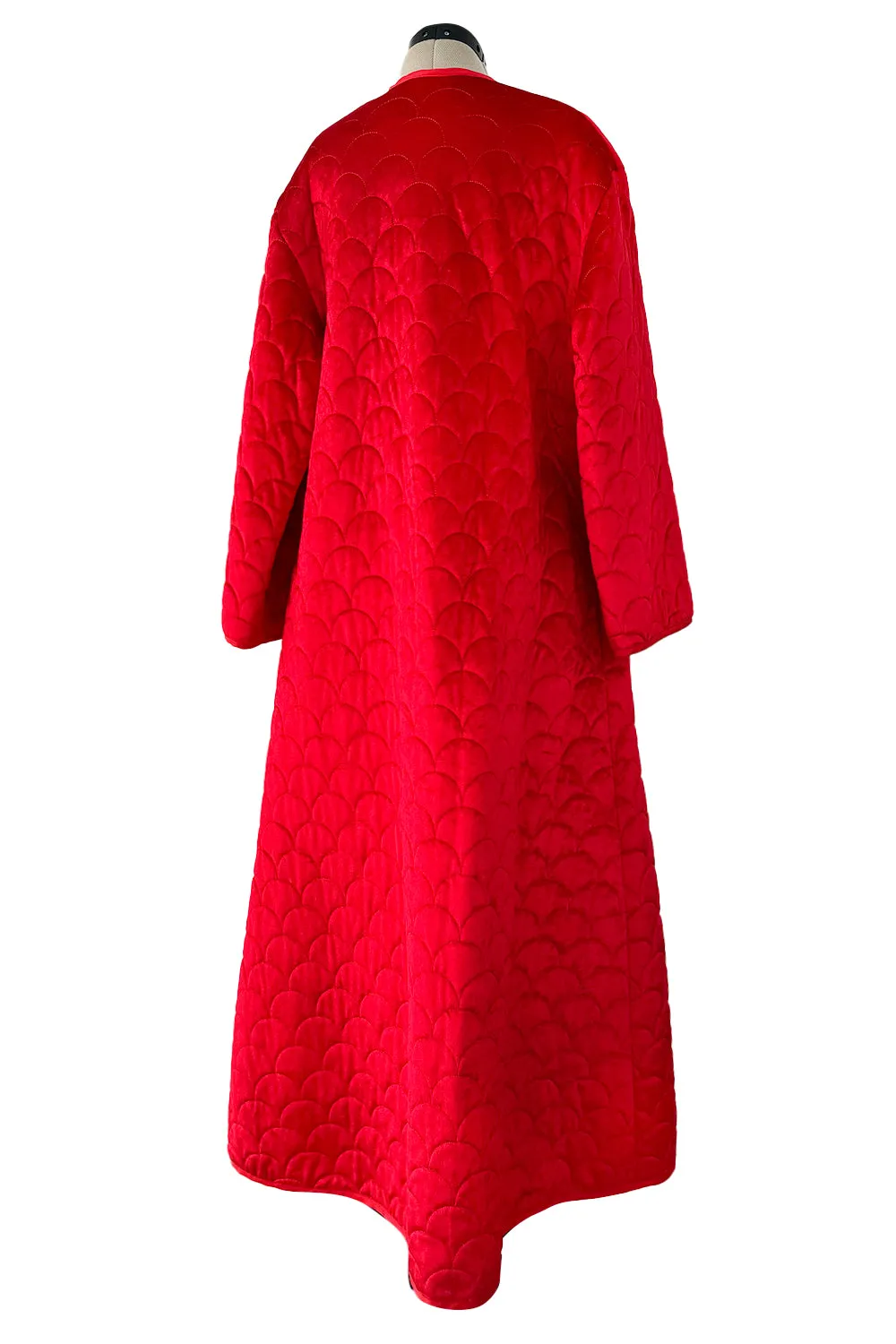 Fabulous 1980s Arnold Scaasi Brilliant Red Quilted Velvet Oversized Cocoon Button Front Coat