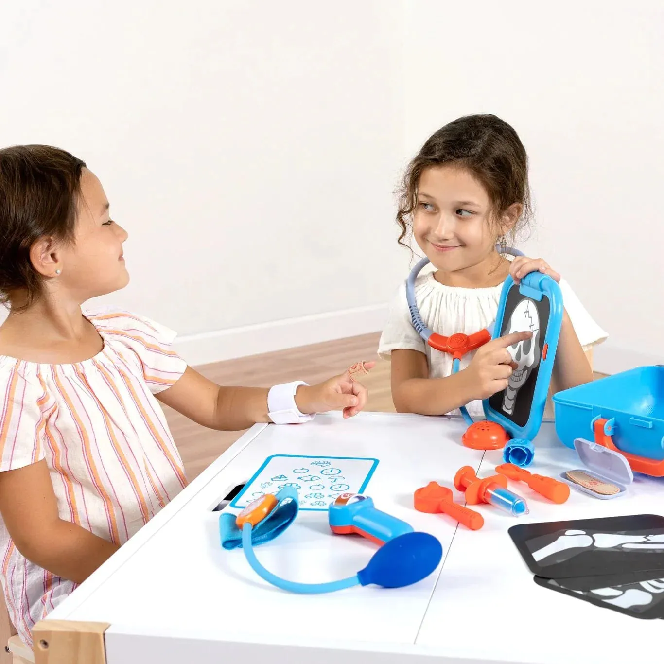 Fat Brain Pretendables Doctor Set - The Doctor is in!