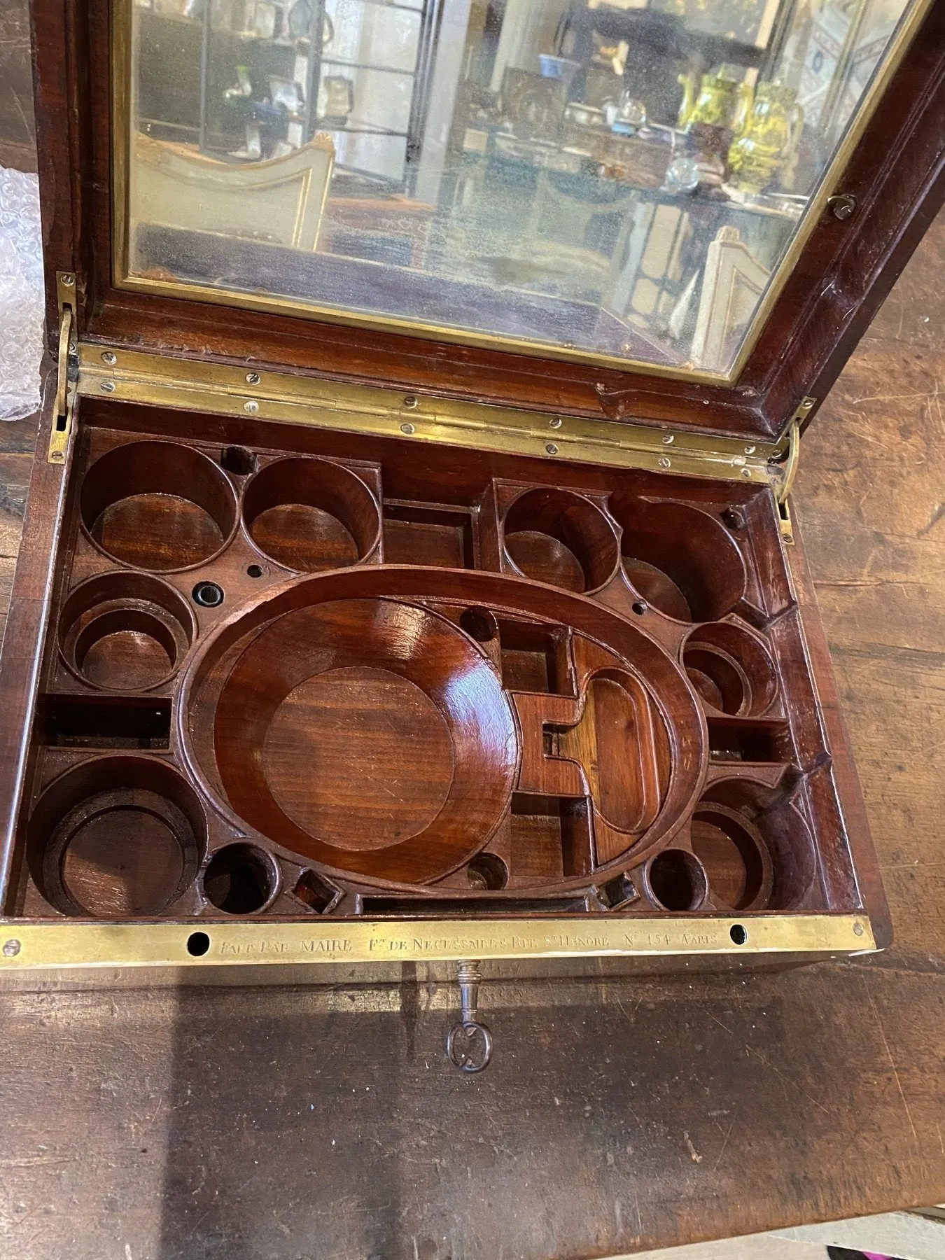 French Travel Necessaire, Gentleman's Necessaire de Voyage
