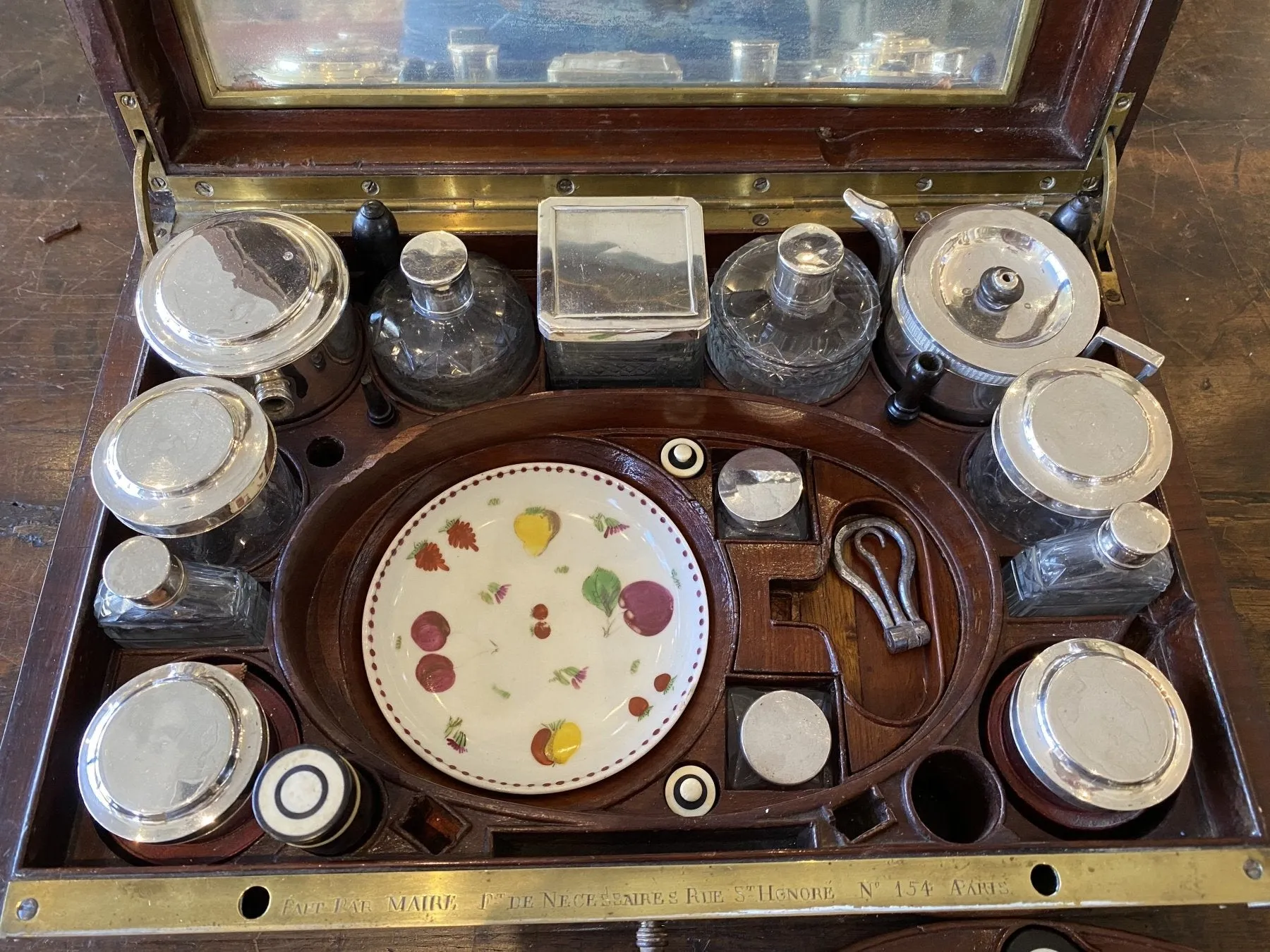 French Travel Necessaire, Gentleman's Necessaire de Voyage