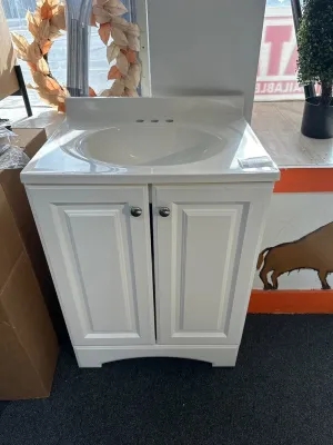 Glacier Bay 25 in. W x 19 in. D x 35 in. H Single Sink Freestanding Bath Vanity - new