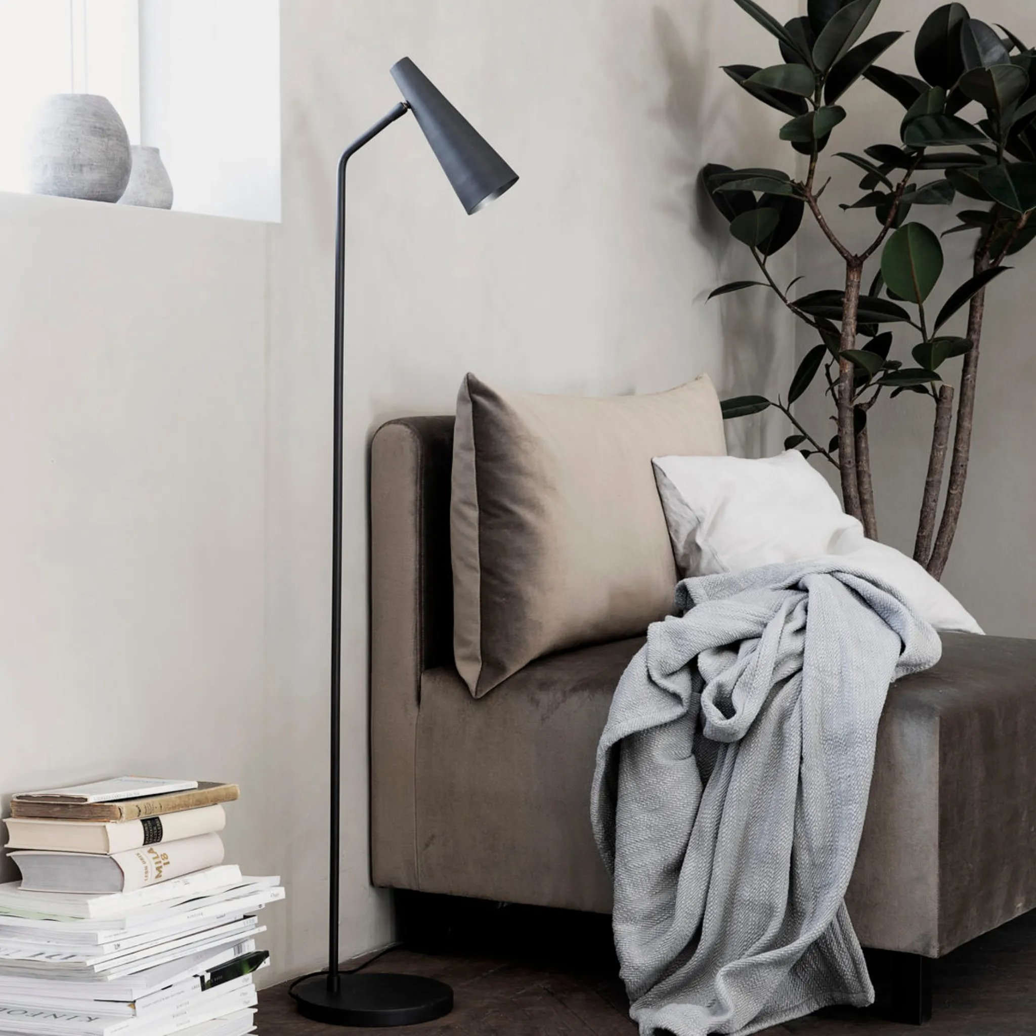 Gulvlampe Precise - Flere farver