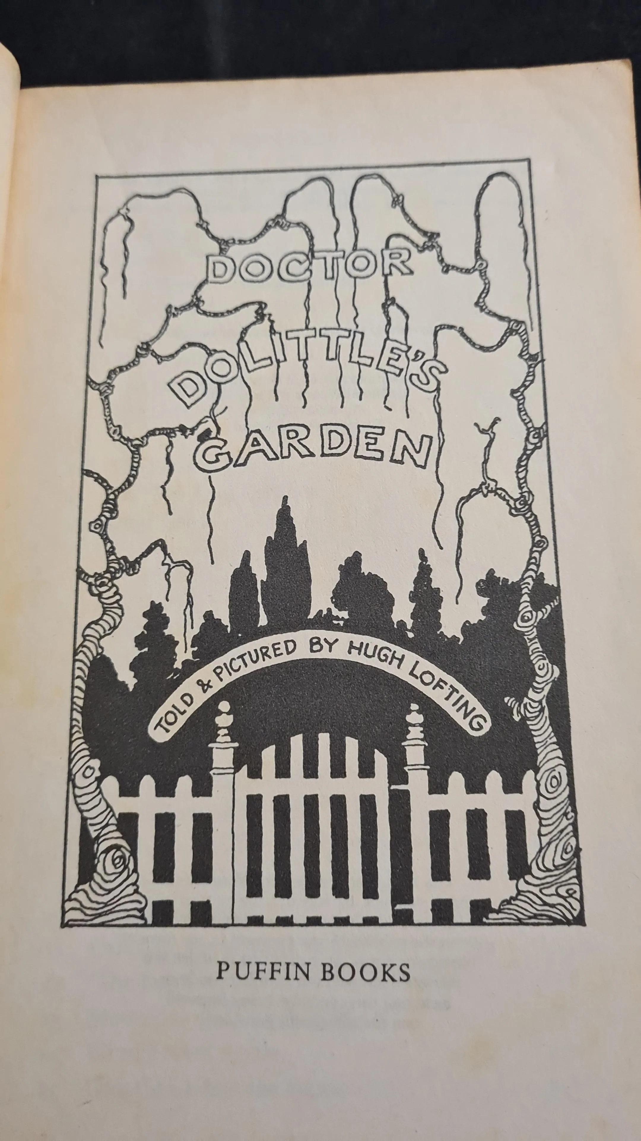 Hugh Lofting - Doctor Dolittle's Garden, Puffin Books, 1976, Paperbacks