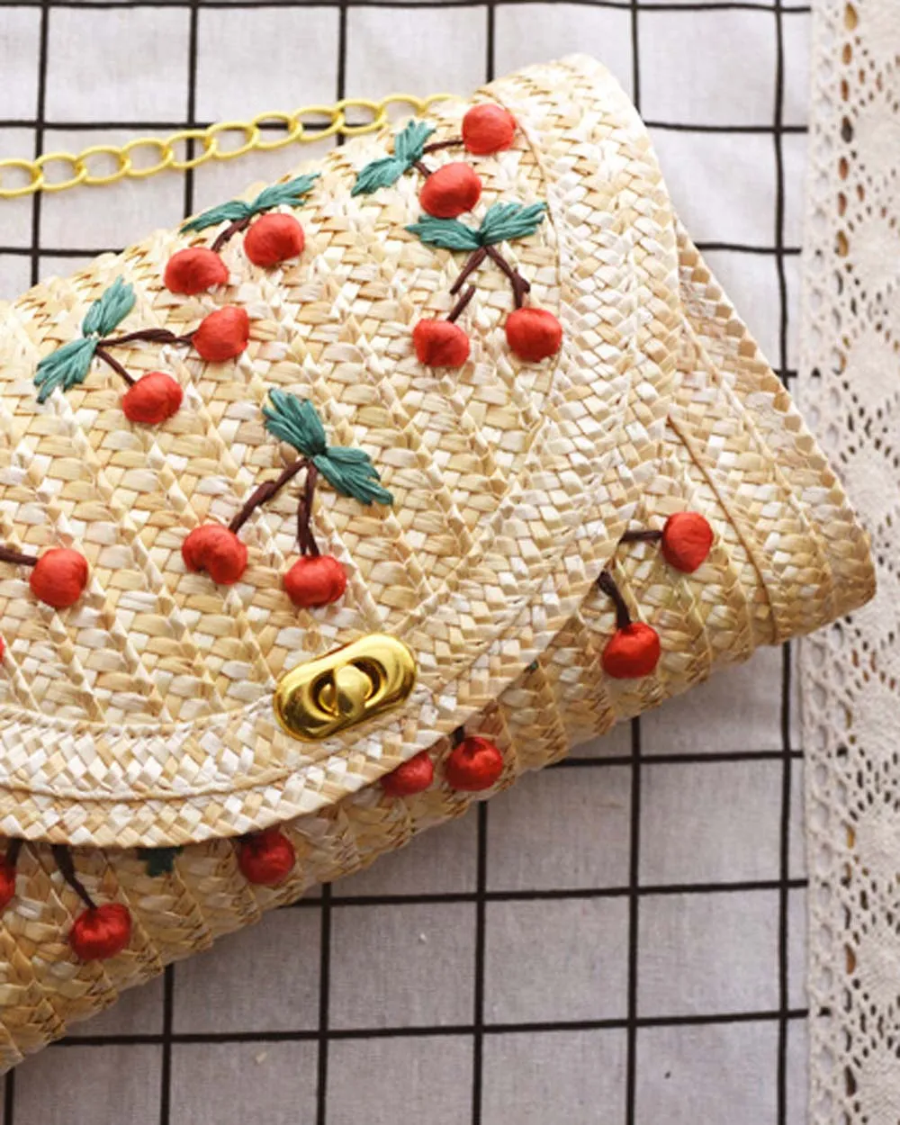 Lola Tote in Sweet Cherry
