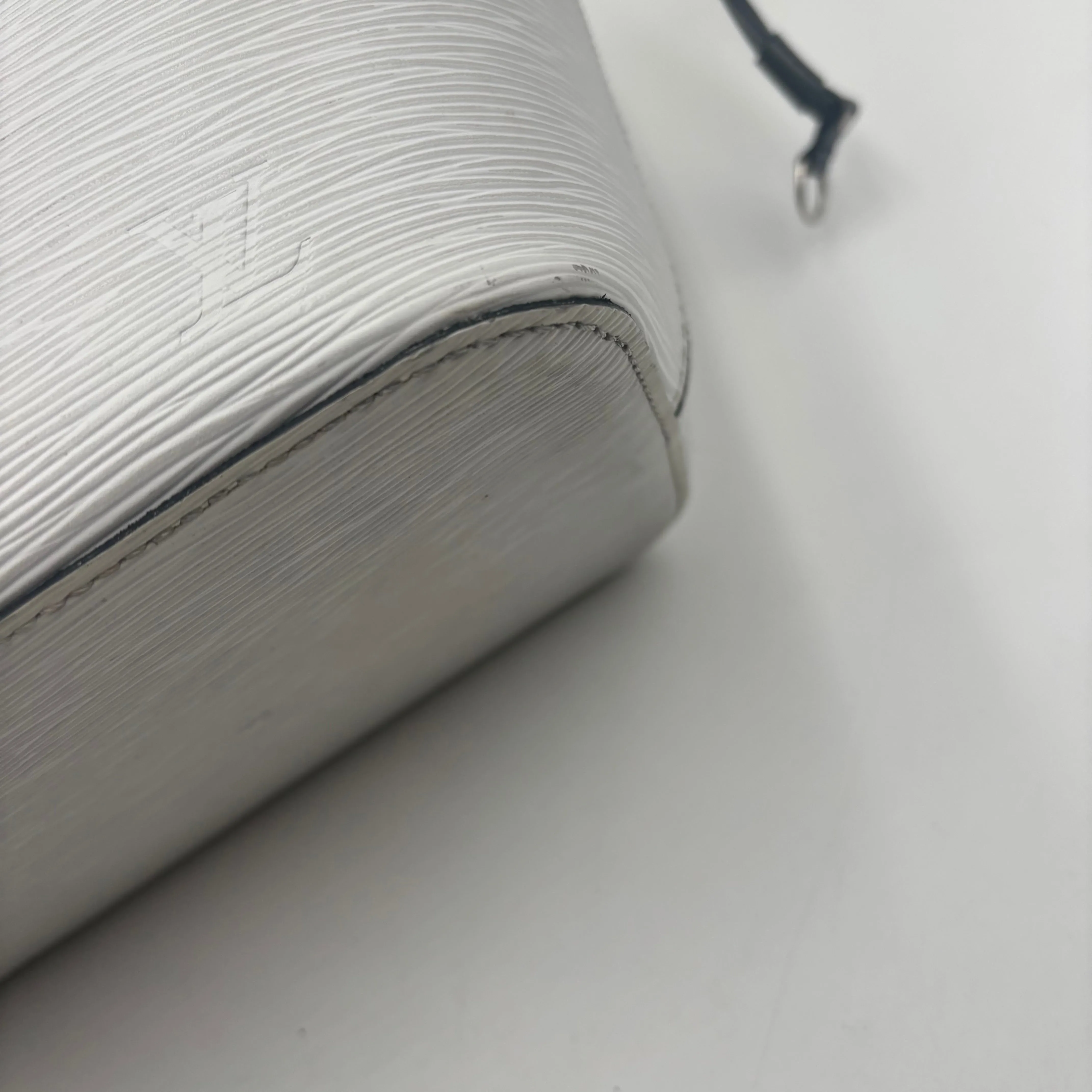 Louis Vuitton Epi White Neverfull MM