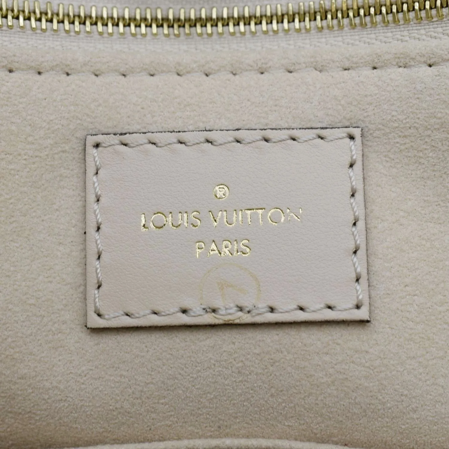LOUIS VUITTON Onthego MM Monogram Empreinte Leather Tote Bag Cream