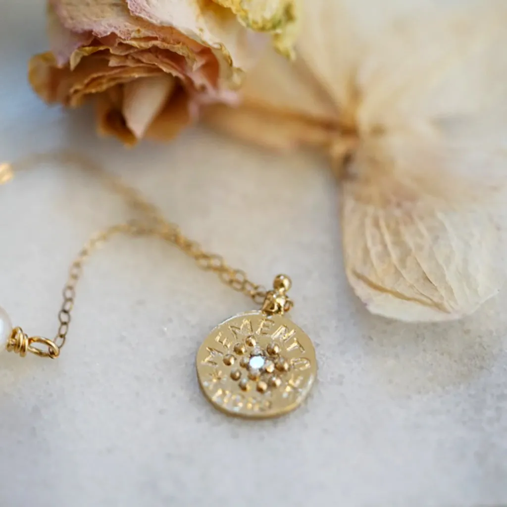 Memento Mori Necklace gold with diamond