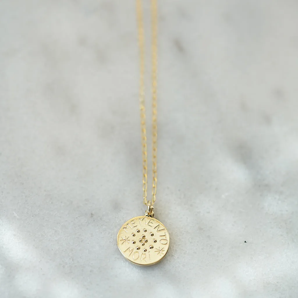 Memento Mori Necklace gold