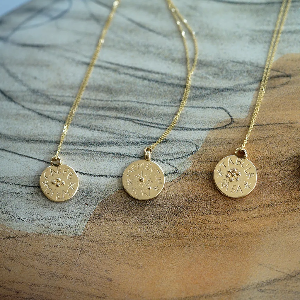 Memento Mori Necklace gold