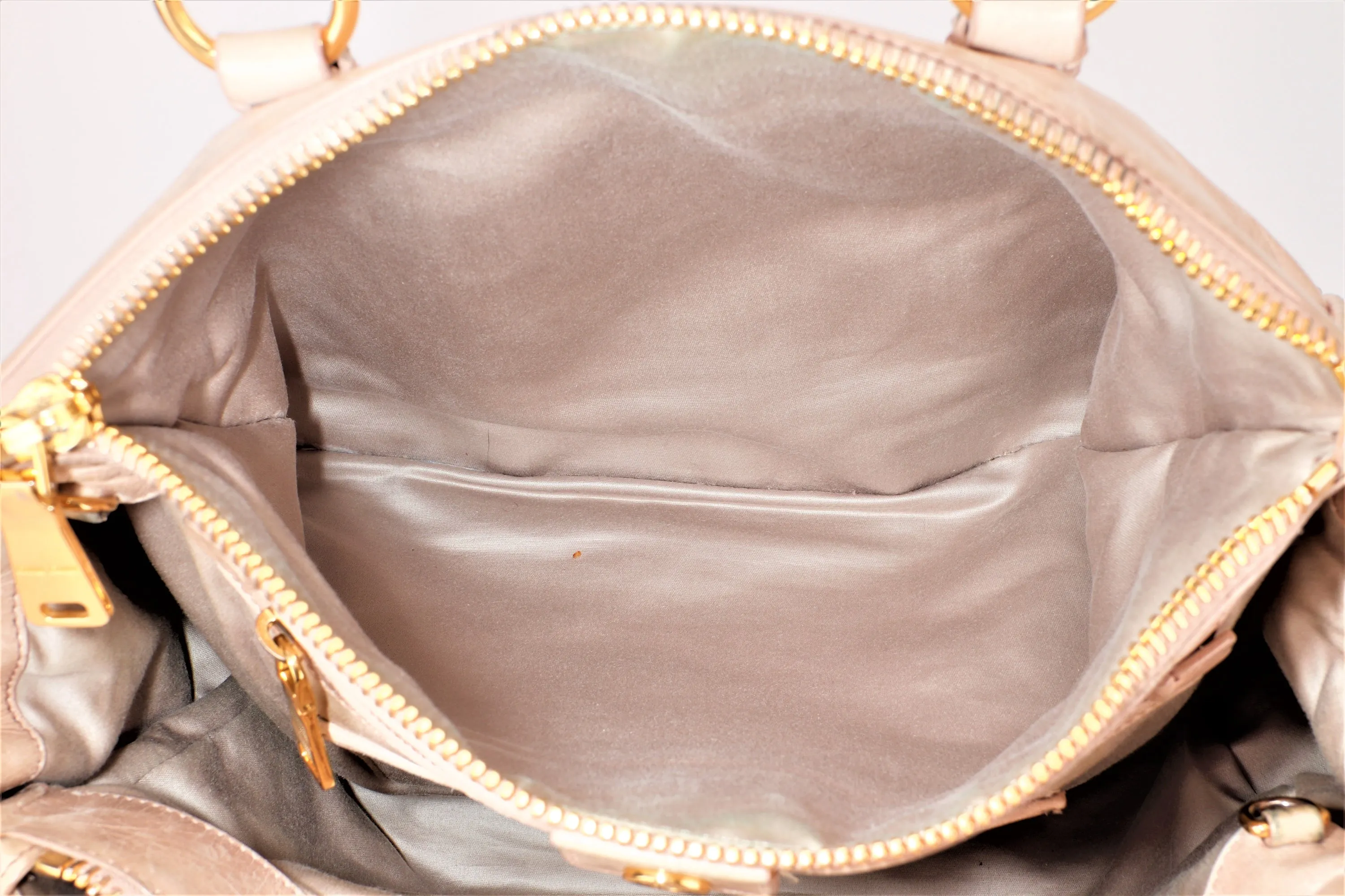MIU MIU NUDE COLOR VITELLO LUX BOWLER BAG, GOLD HARDWARE WITH STRAP & DUST COVER, NO CARD & BOX