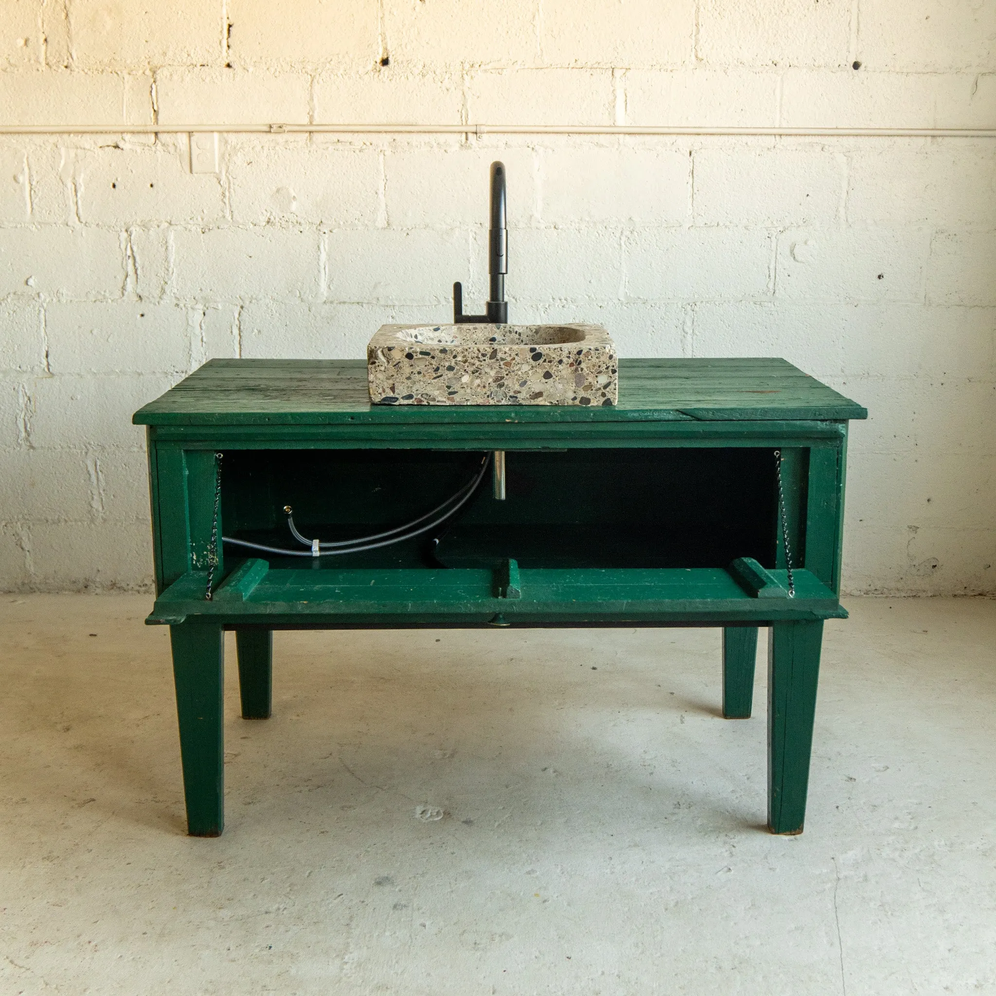 MoM Concrete Vanity