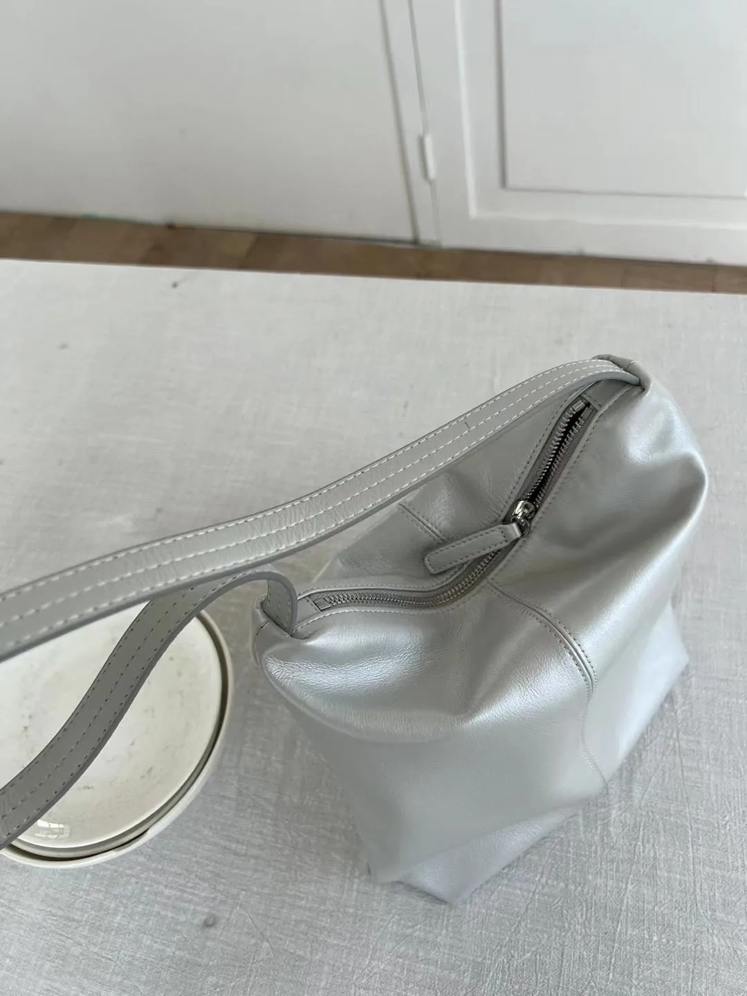 NEW & IN-STOCK - Korean Leather Tote Bag