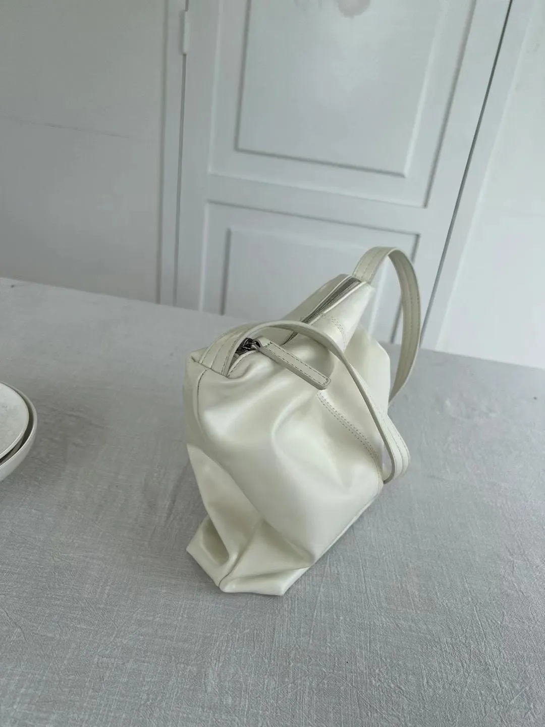NEW & IN-STOCK - Korean Leather Tote Bag