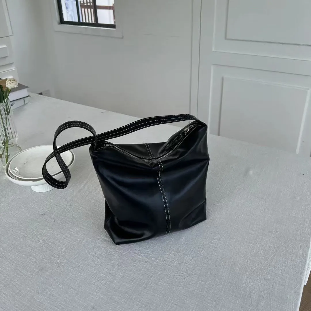 NEW & IN-STOCK - Korean Leather Tote Bag