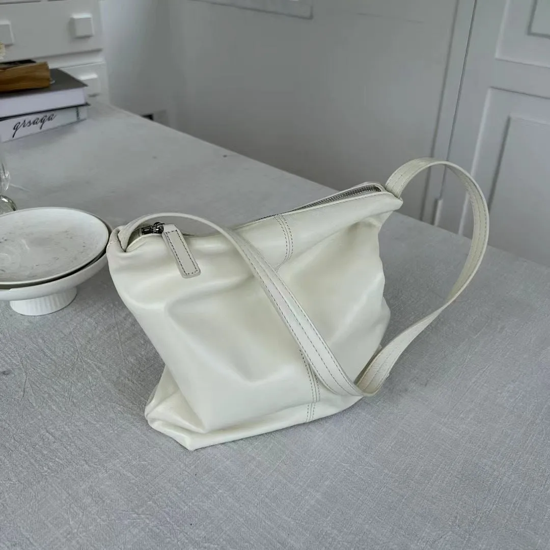 NEW & IN-STOCK - Korean Leather Tote Bag