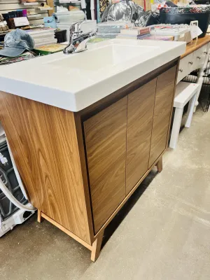New Glacier Bay Wolston 36.2in. W x 18.4in. D x 34.8in. H Freestanding Bath Vanity in Walnut Finish, includes Vanity top, sink & faucet! Has small hairline crack on 1 door! Retails $650 