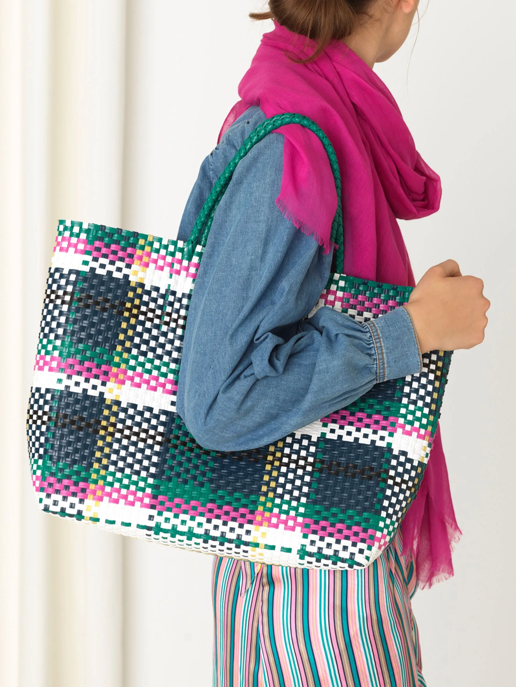 Santi Tote