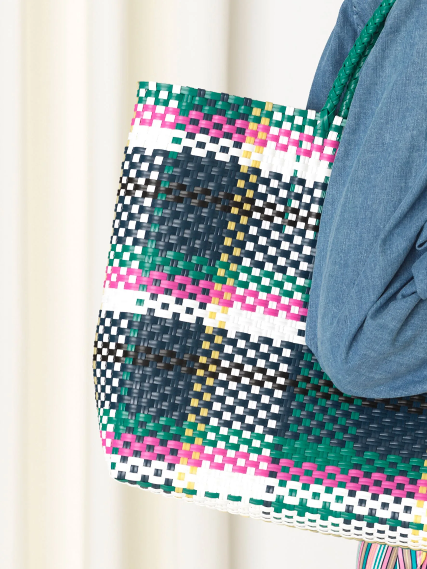Santi Tote