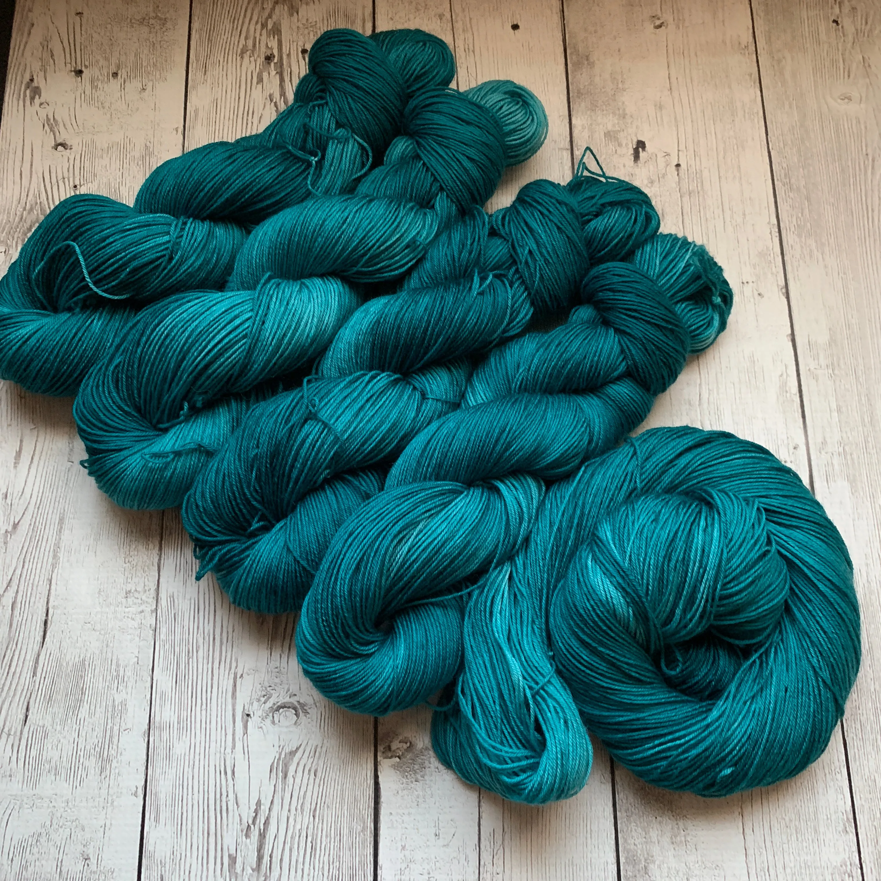 SOCK WEIGHT -Doctor Who goes to Westeros™ (The EYRIE) 463 yds 3.5 oz RTS (110)
