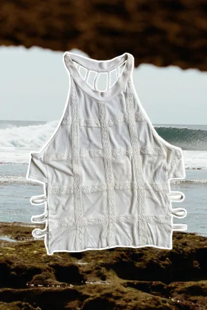 String Along Tank