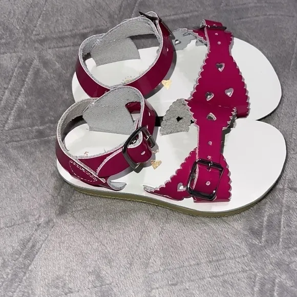 𝅺sun San Sweetheart Sandal
