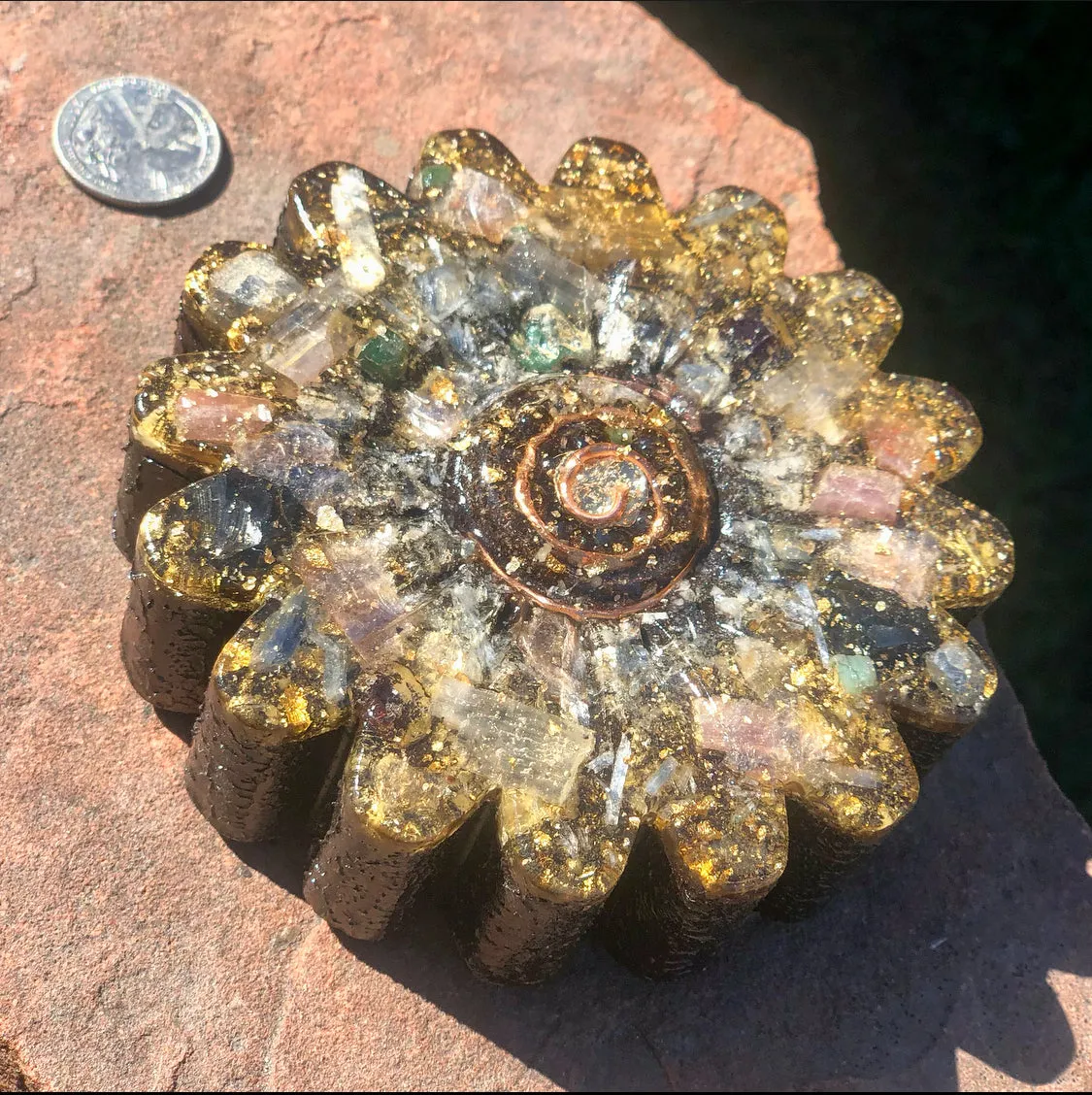 The “Flower” - Small Charging Plate for water, food, plants, supplements 💦✨🌀