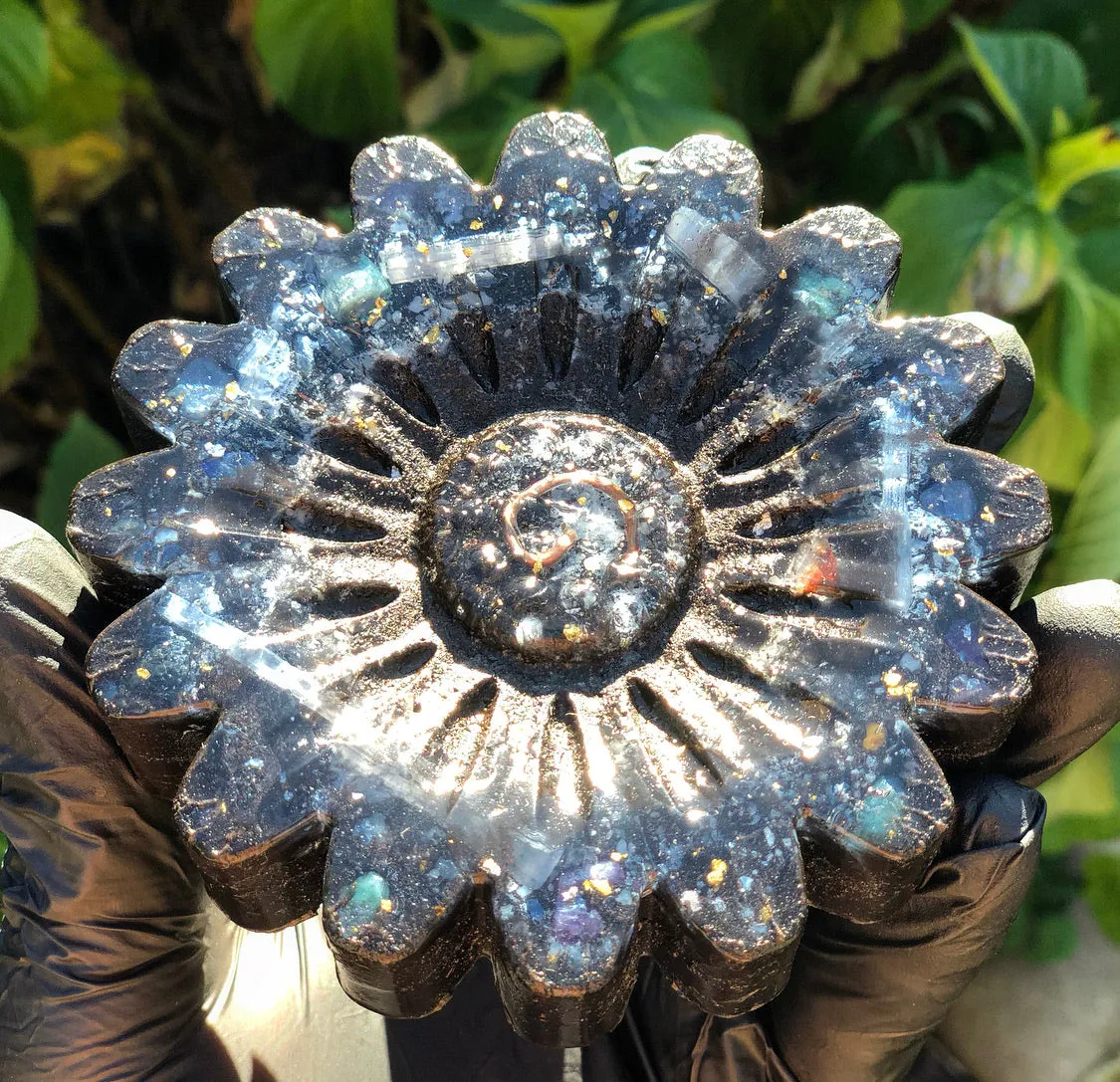 The “Flower” - Small Charging Plate for water, food, plants, supplements 💦✨🌀