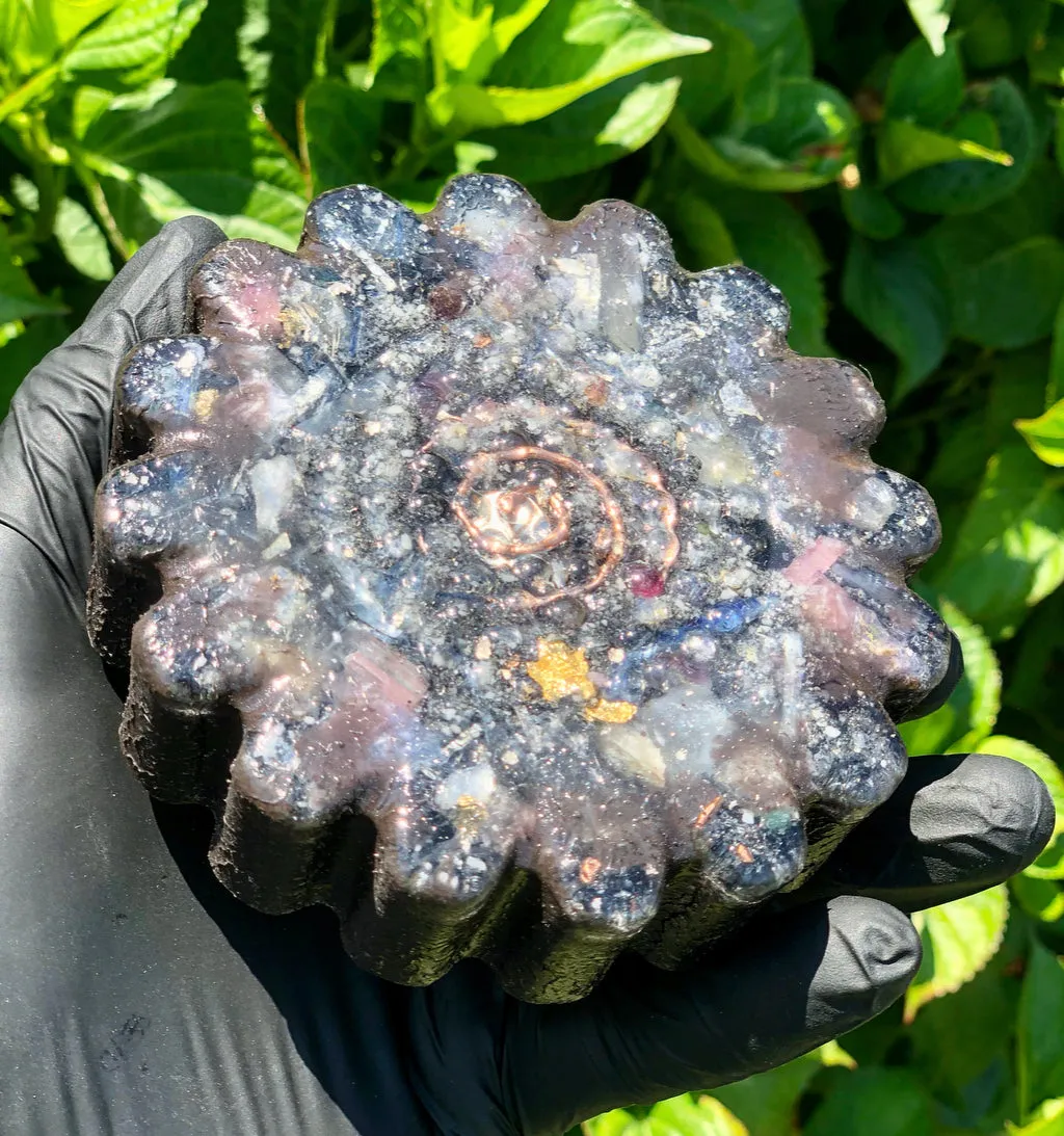 The “Flower” - Small Charging Plate for water, food, plants, supplements 💦✨🌀