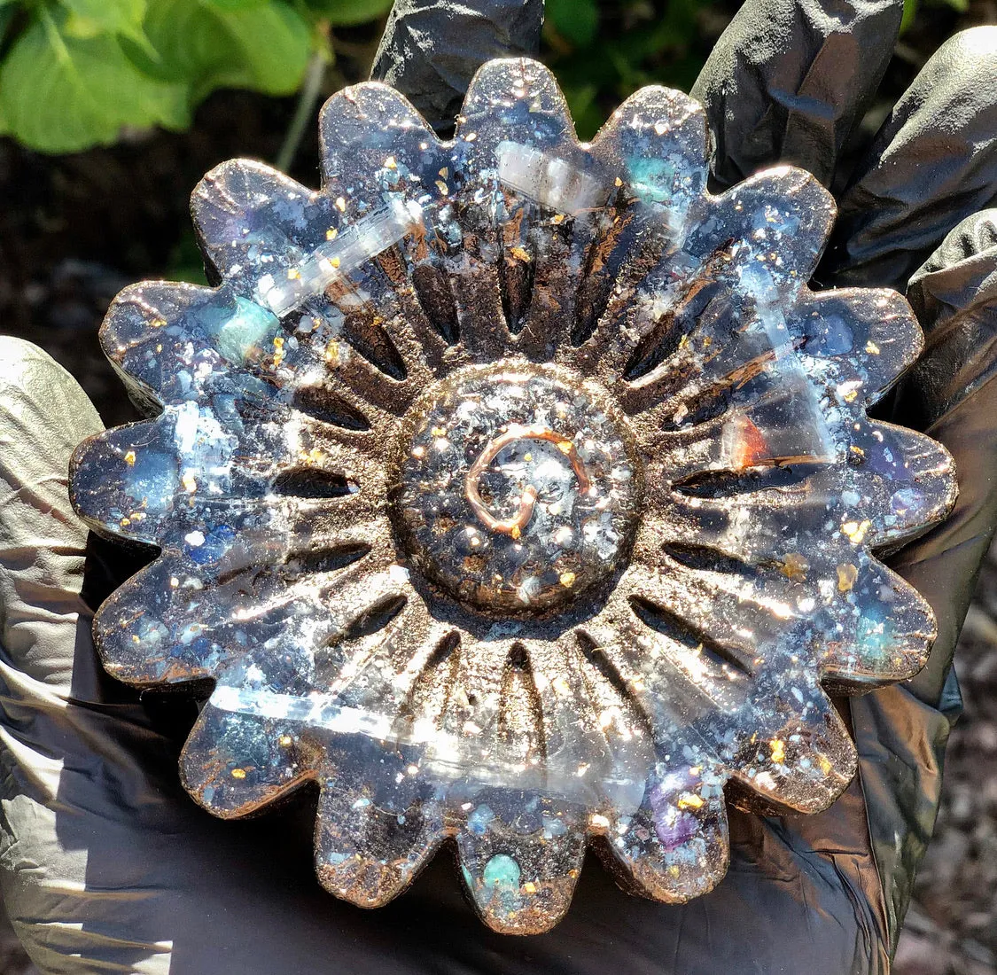 The “Flower” - Small Charging Plate for water, food, plants, supplements 💦✨🌀