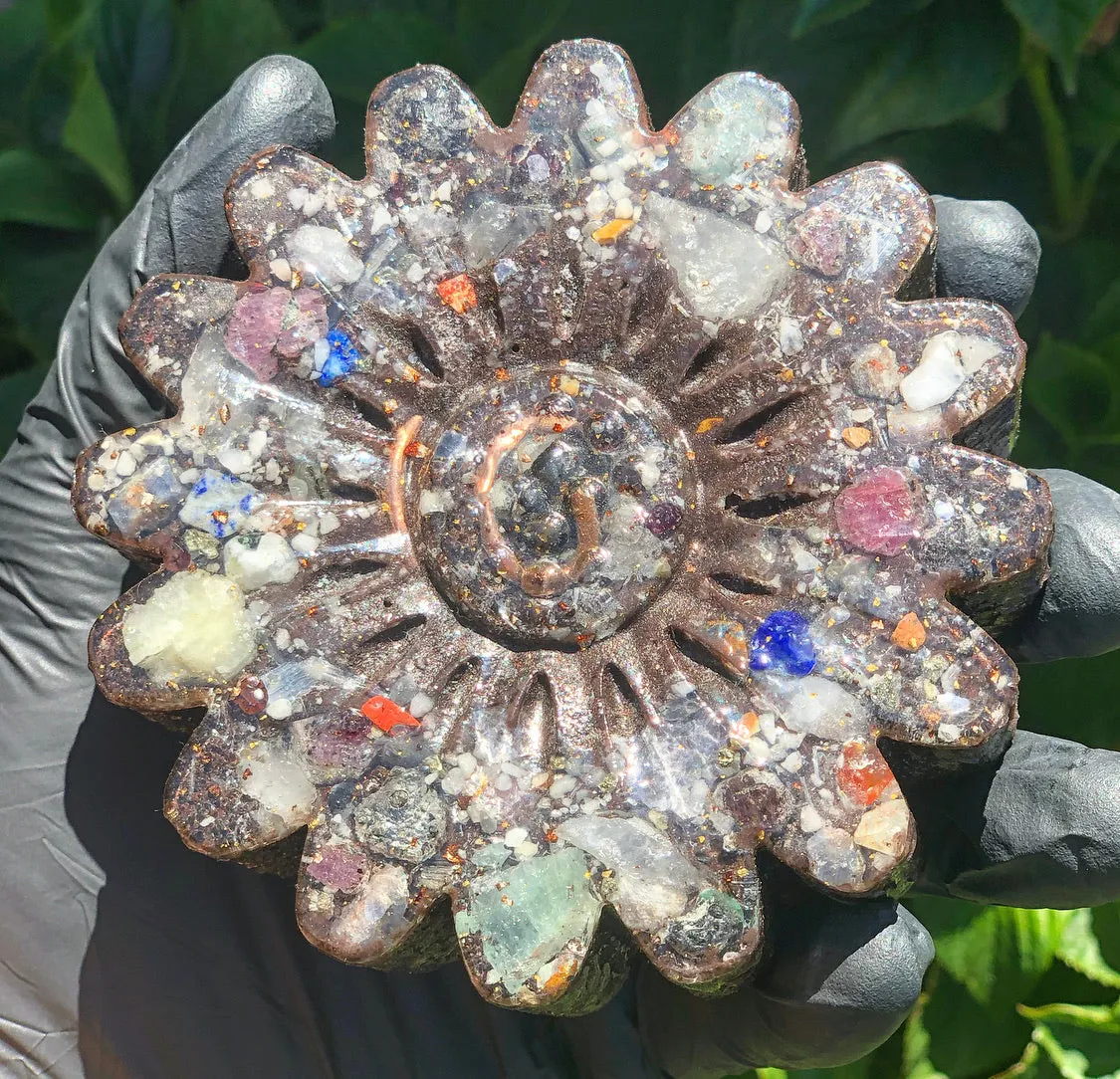 The “Flower” - Small Charging Plate for water, food, plants, supplements 💦✨🌀