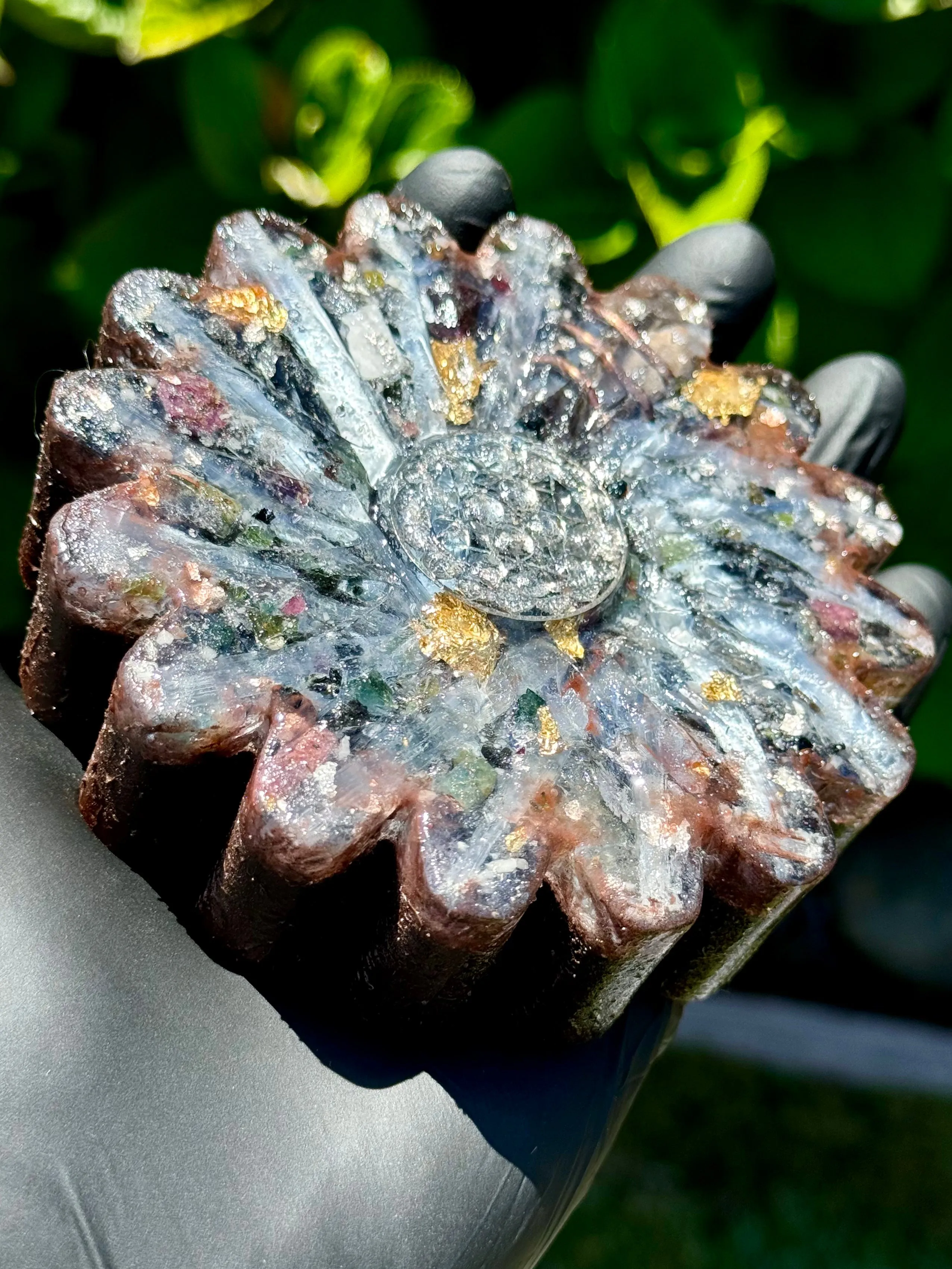 The “Flower” - Small Charging Plate for water, food, plants, supplements 💦✨🌀