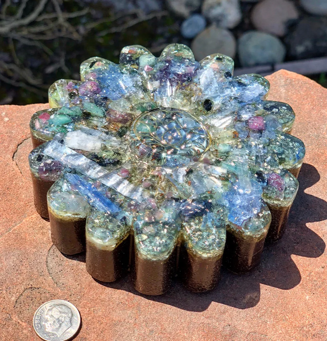 The “Flower” - Small Charging Plate for water, food, plants, supplements 💦✨🌀