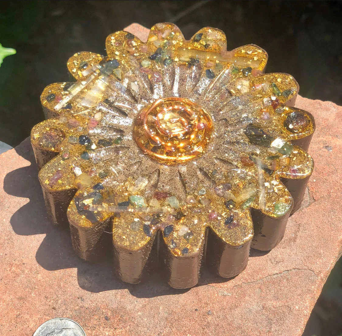 The “Flower” - Small Charging Plate for water, food, plants, supplements 💦✨🌀