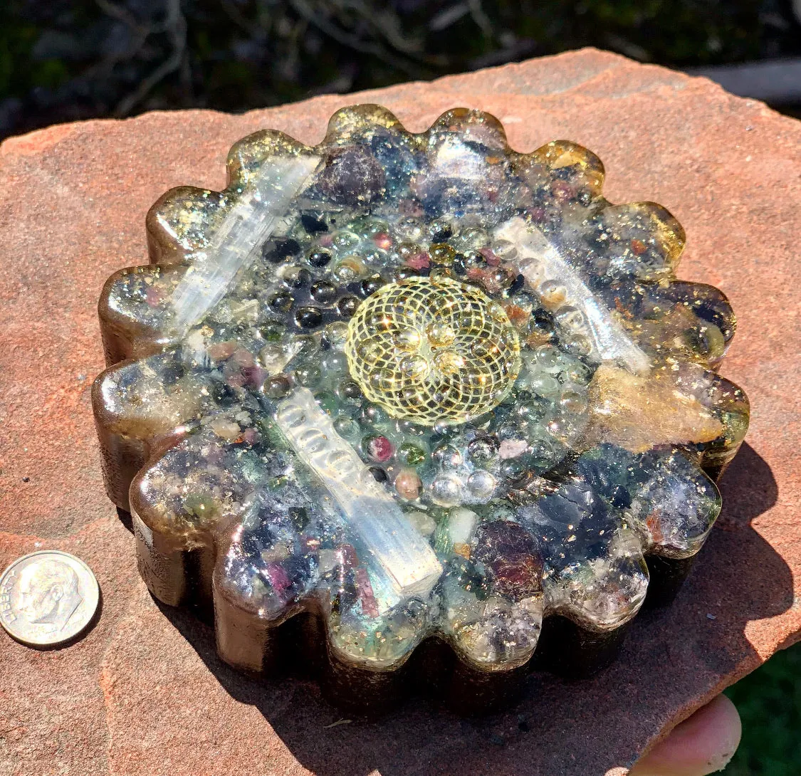 The “Flower” - Small Charging Plate for water, food, plants, supplements 💦✨🌀